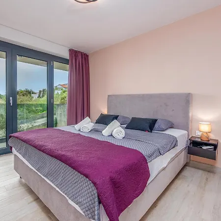 Stunning In With House Sea View Holiday home *